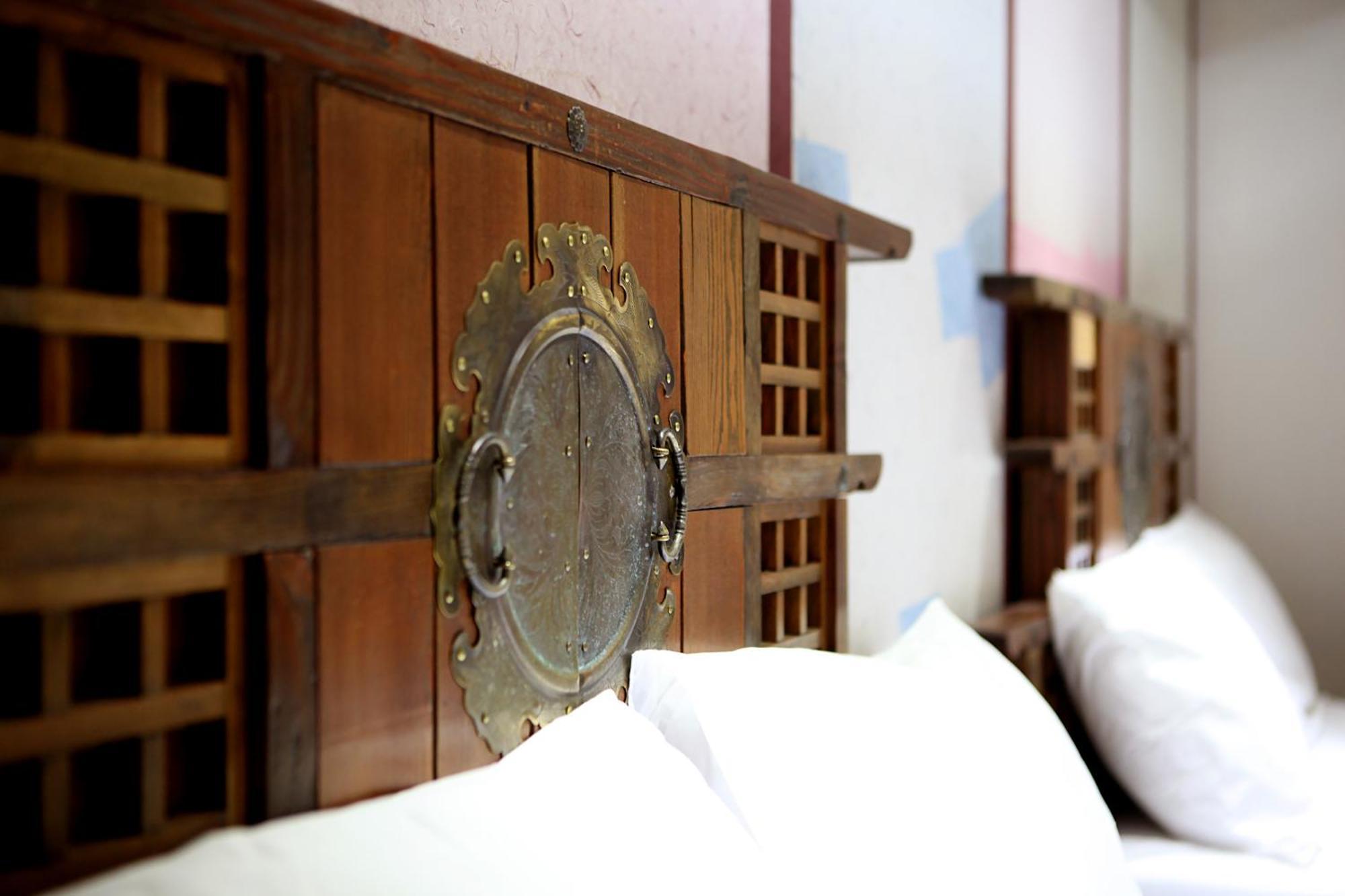 Jeonju Hanok Taejogung Hotel Rum bild